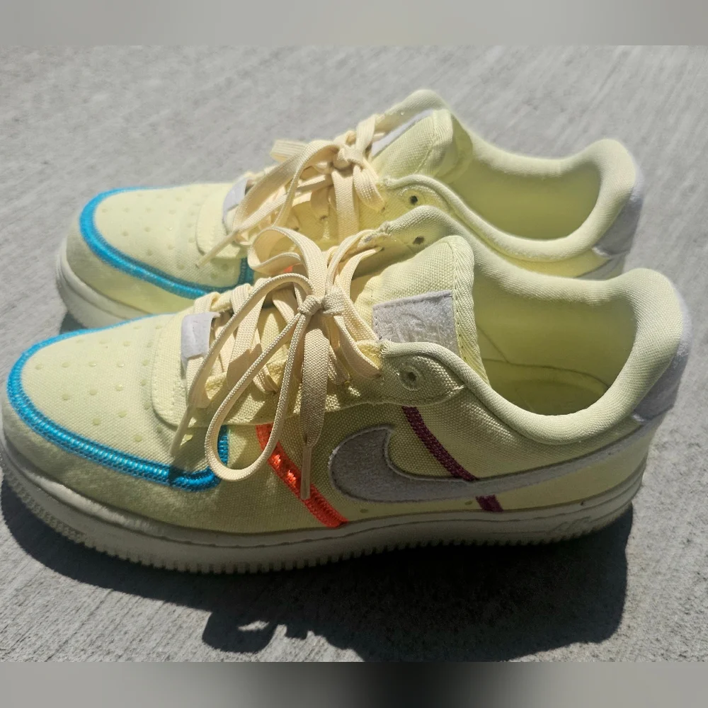 Nike Air Force 1 Low Multicolor Sneakers - Picture 4 of 5
